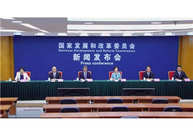 ���ȷ�չ����ί���̻�����ʲ��γ��µ���ЧͶ��